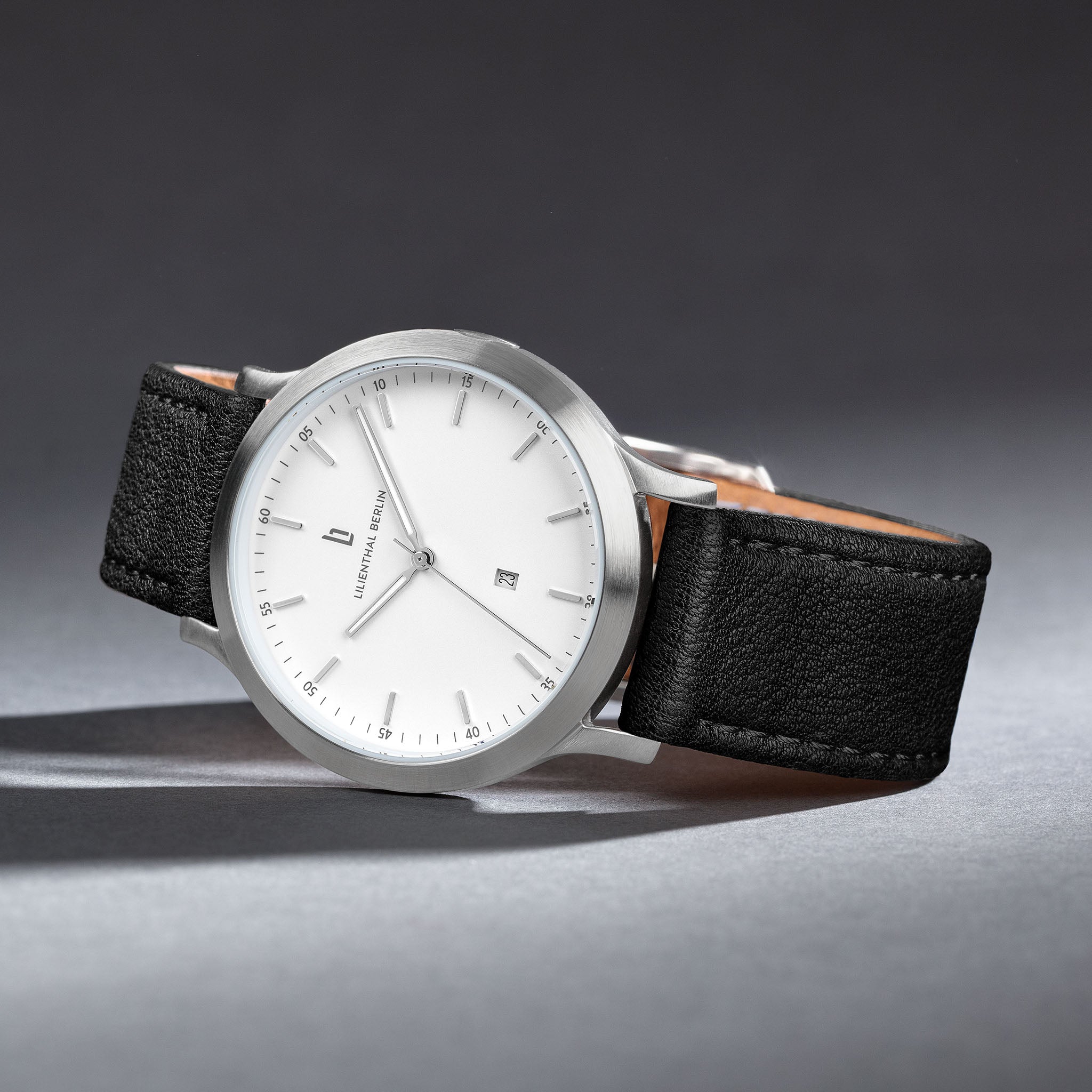 Huxley Silver White - Lilienthal Berlin