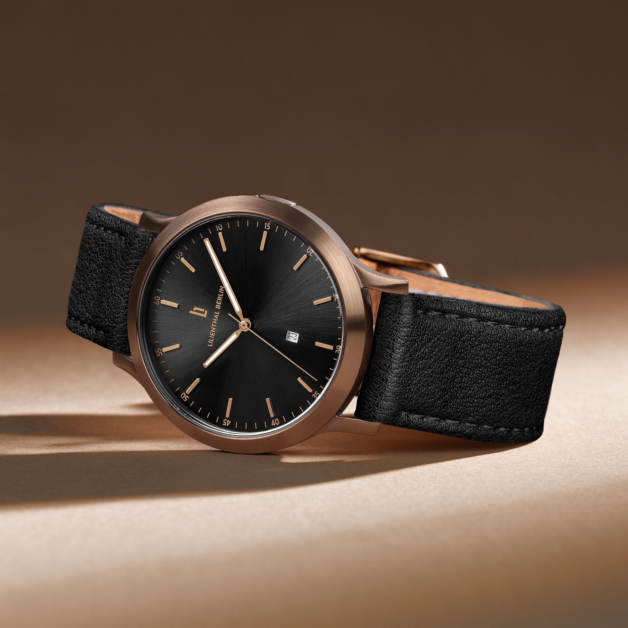 Huxley Bronze Black - Lilienthal Berlin