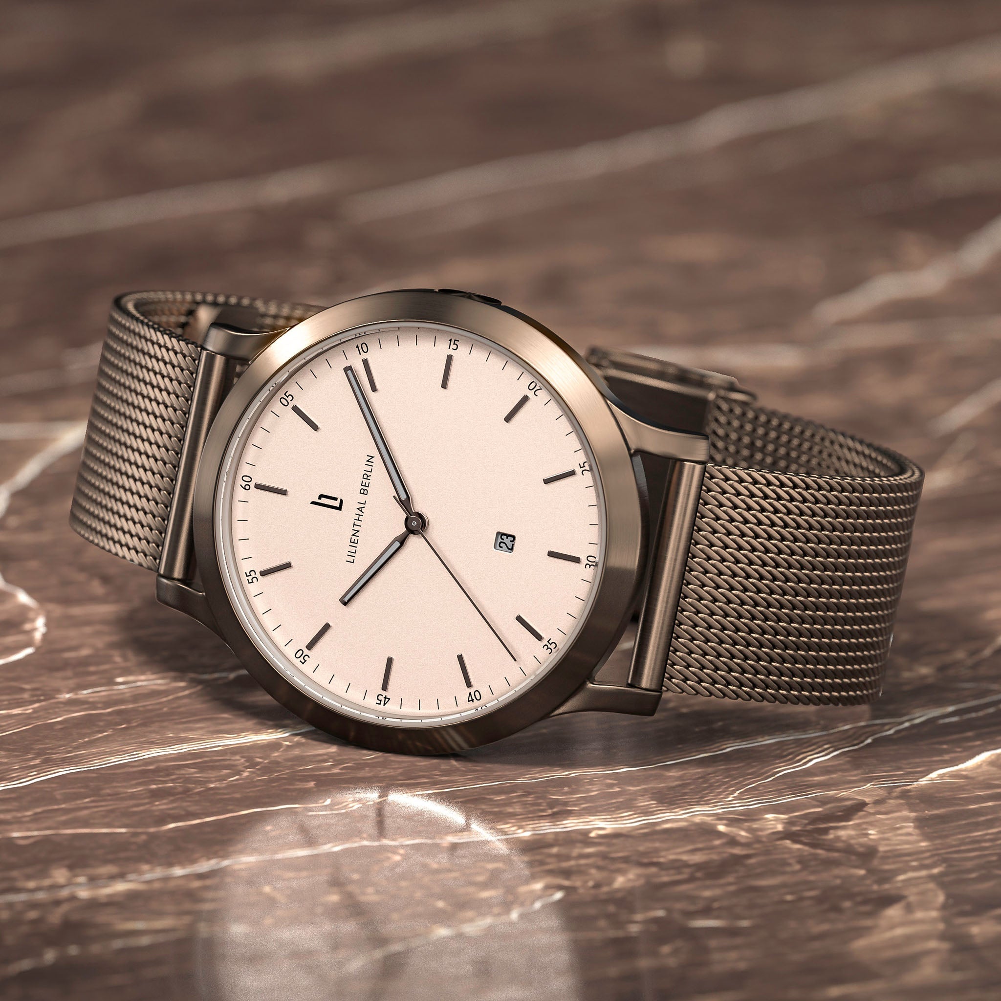 Huxley Bronze Almond - Lilienthal Berlin