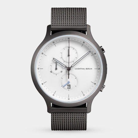 Chronograph – Dark Silver White