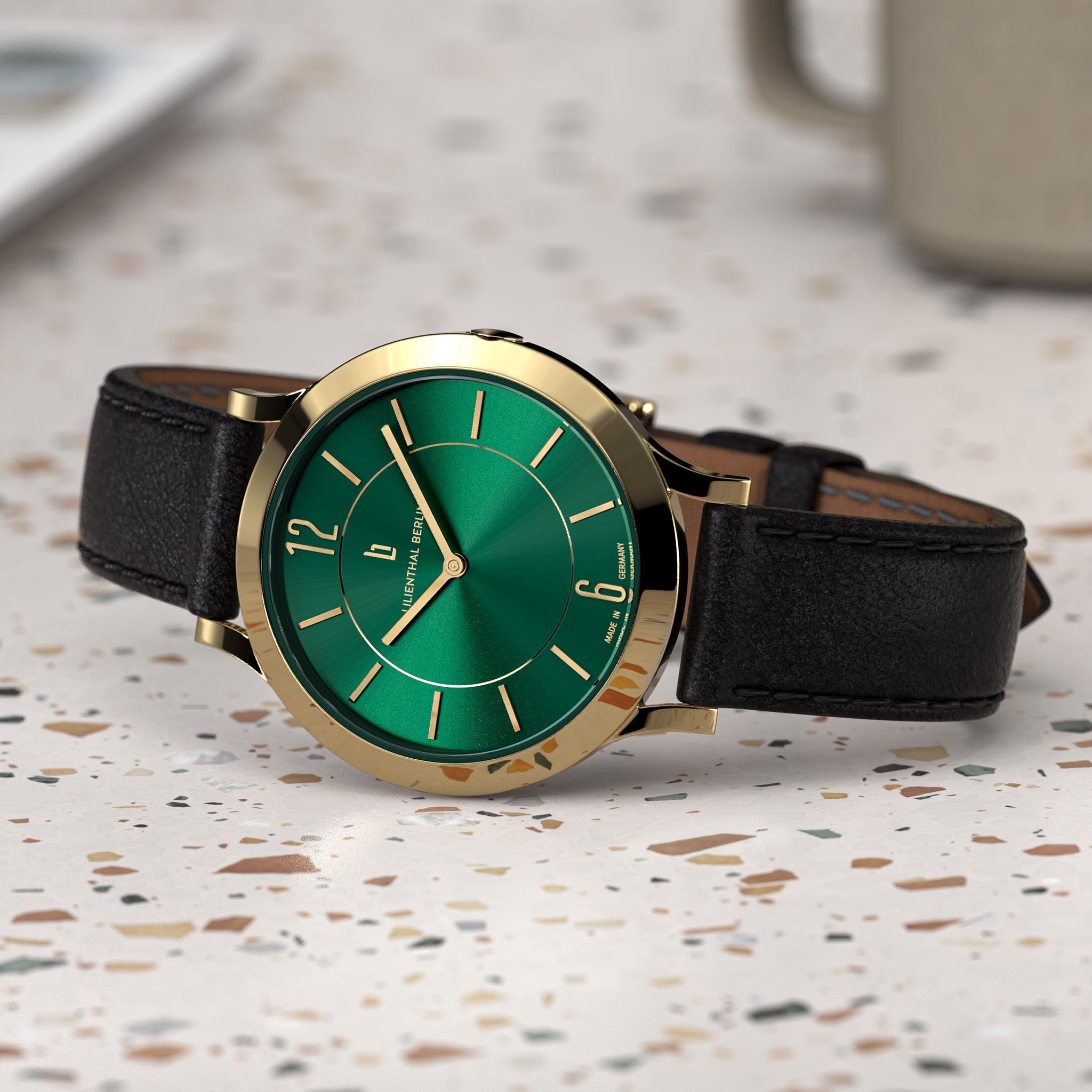 Classic XS Gold Emerald Green - Lilienthal Berlin