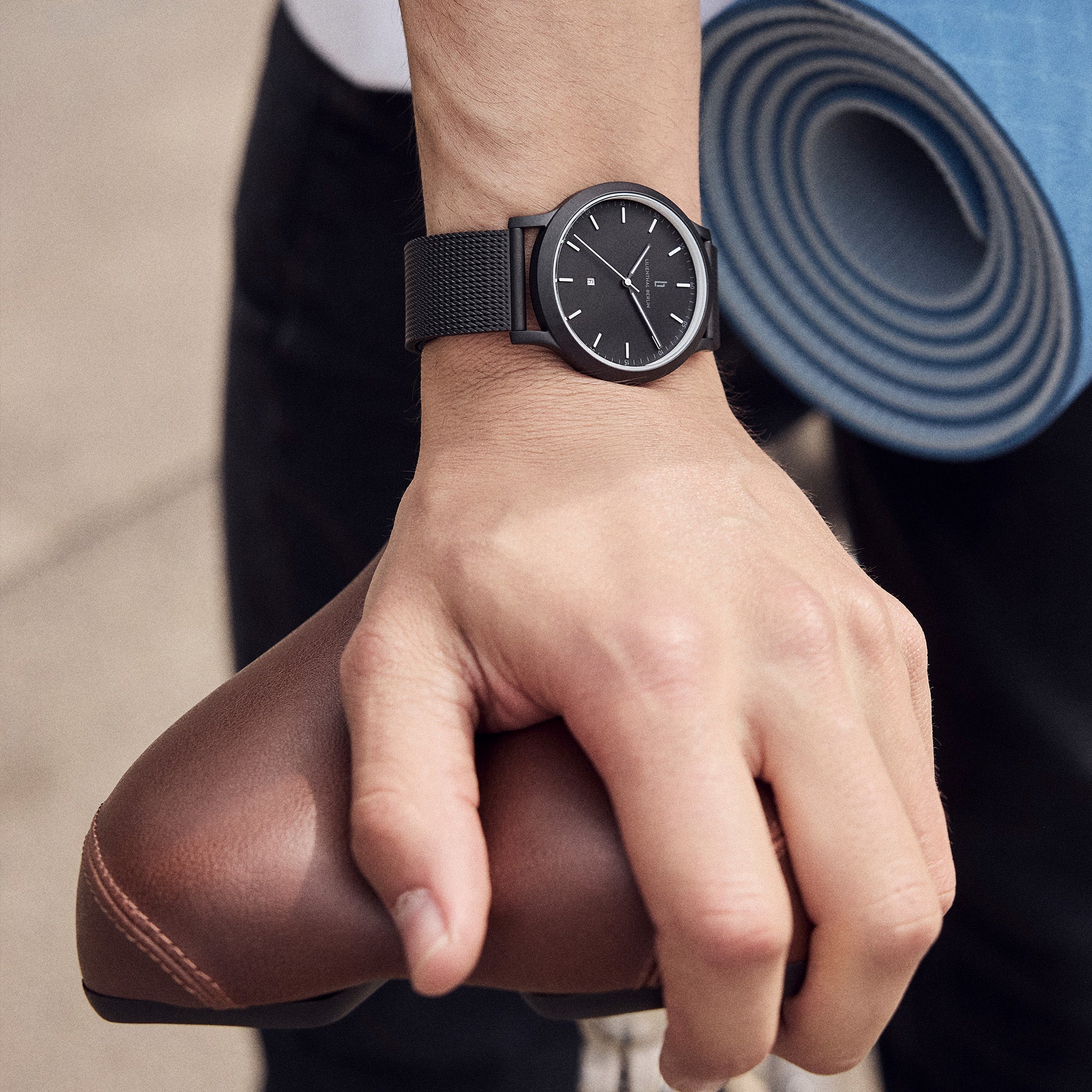 Huxley Black & White Mesh Black Matte – Lilienthal Berlin - North