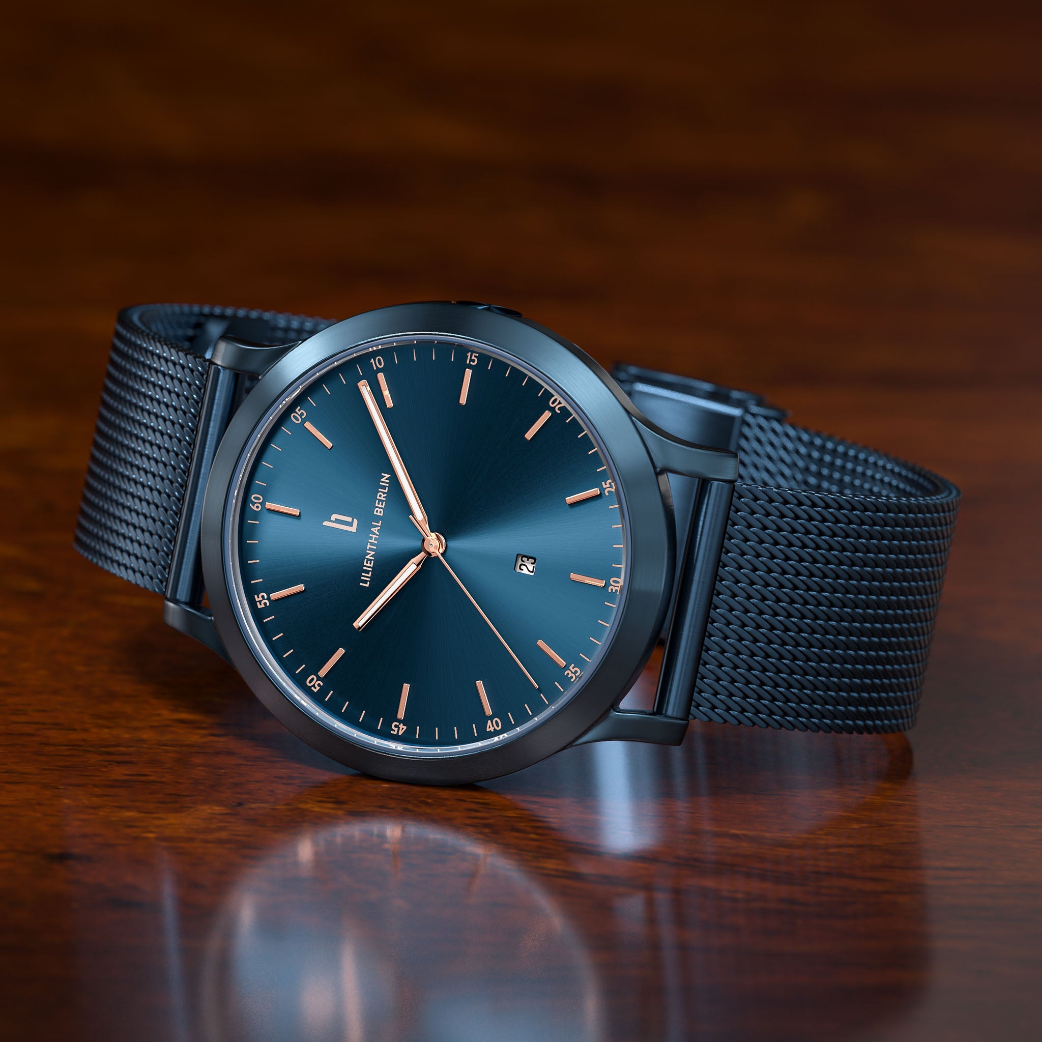 Huxley Blue Rose Gold Mesh Blue Brushed – Lilienthal Berlin