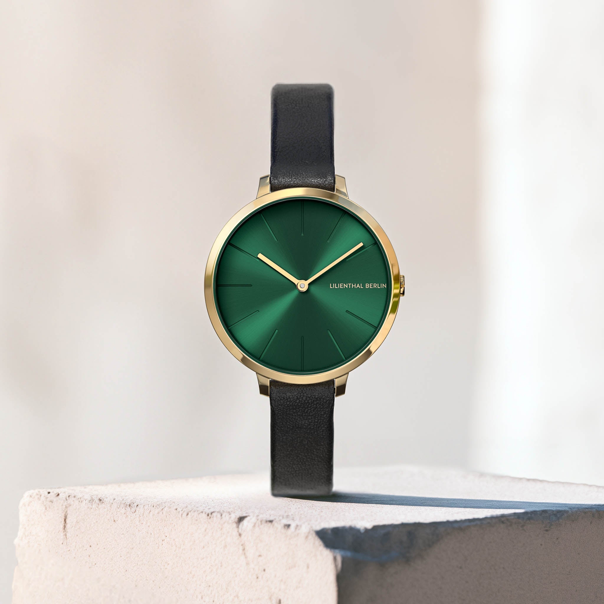 Rosalux Gold Emerald Green Leather Black – Lilienthal Berlin